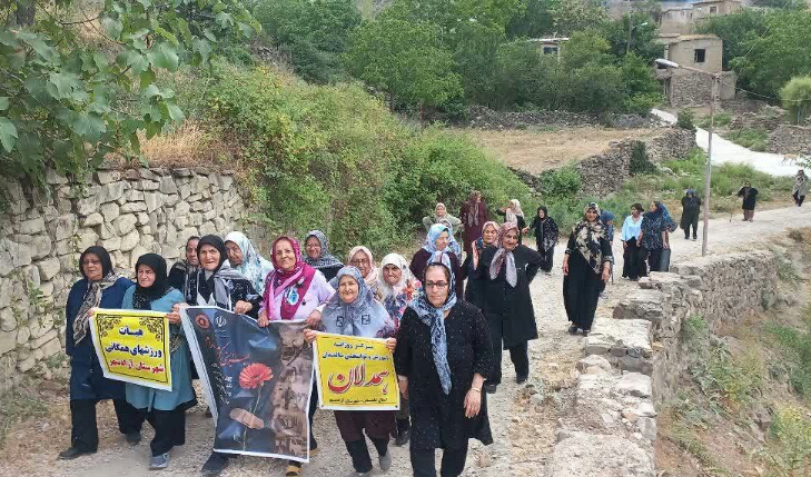 همایش پیاده‌روی و ورزش سالمندان آزادشهر