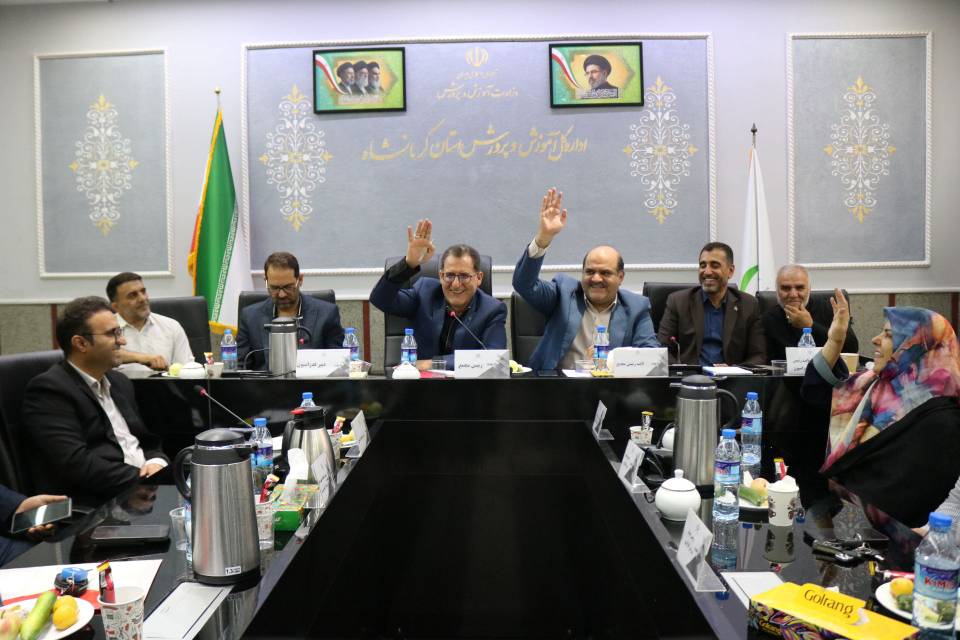 برگزاری مجمع عمومی سالاانه هیئت ورزش‌های همگانی استان کرمانشاه با حضور رییس، دبیرکل و نایب رییس فدراسیون