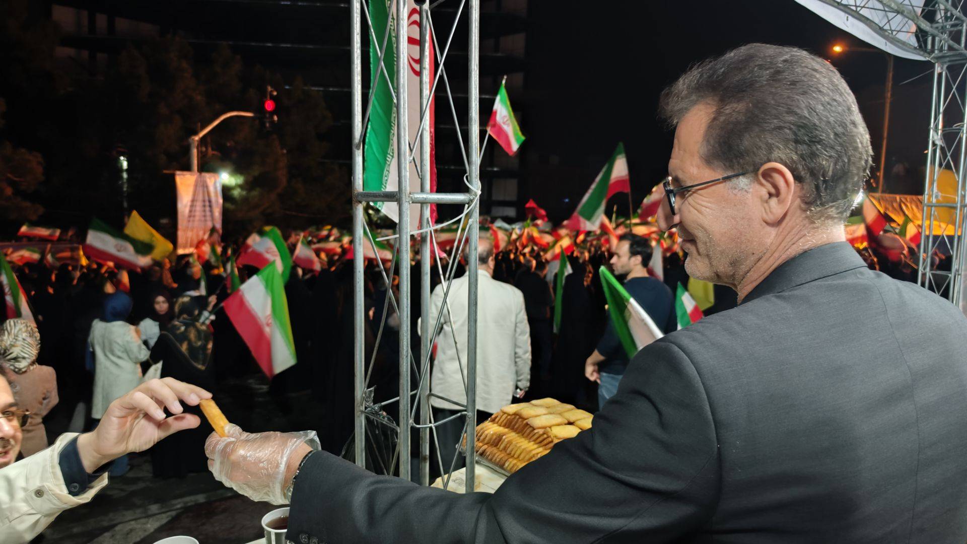 چهل و شش شب حضور حماسی در میدان شهید تهرانی مقدم 