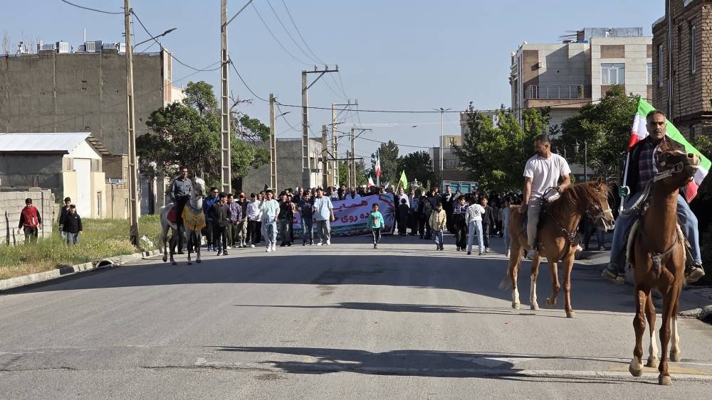 شهرستان شورین استان همدان میزبان همایش بزرگ پیاده روی خانوادگی