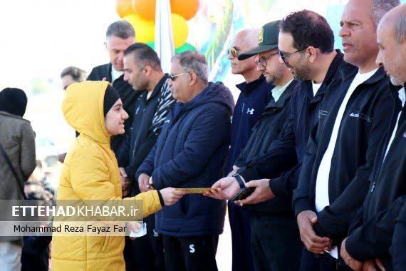 برگزاری همایش بزرگ پیاده‌روی خانوادگی در شهرستان آبپخش